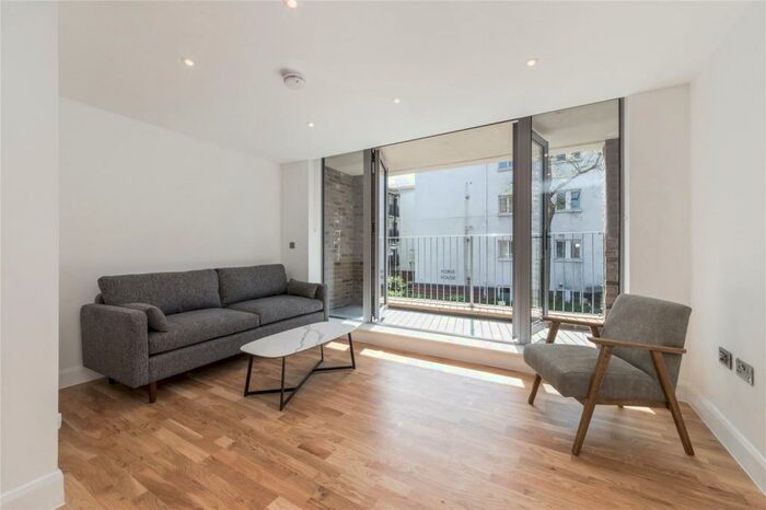 1 Bedroom Flat To Rent In Denmark Road, London, SE5