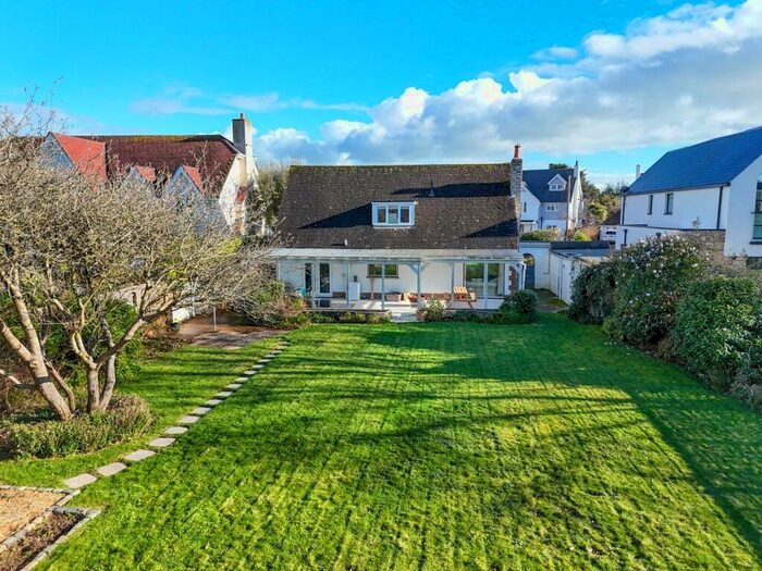 2 Bedroom Detached House To Rent In Rook Hill Road, Christchurch, Dorset, BH23