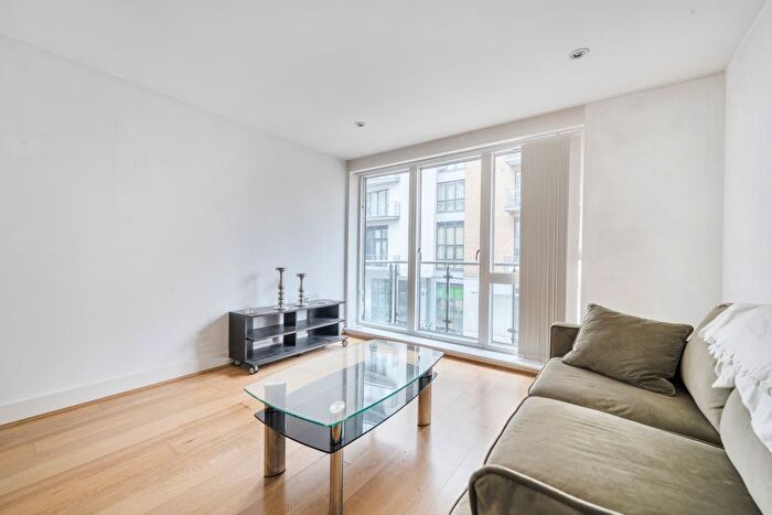 1 Bedroom Flat For Sale In Yeo Street, London, E3