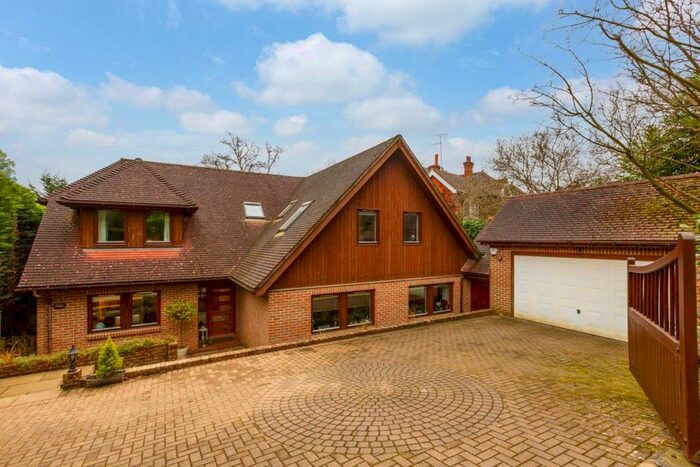 4 Bedroom Detached House To Rent In Oakhill Road, Sevenoaks TN13