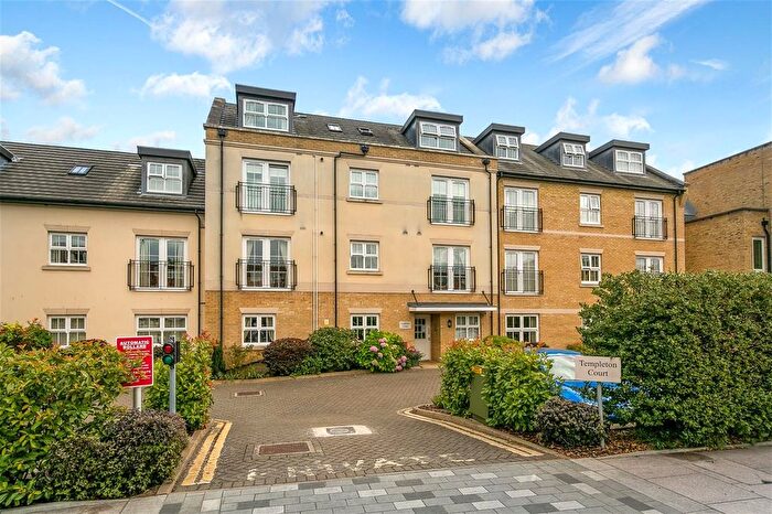 2 Bedroom Flat To Rent In High Street, Hampton Hill, Hampton, TW12
