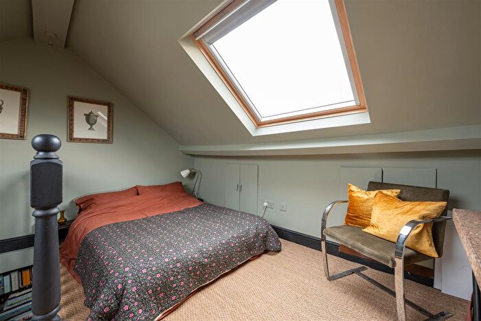 2 Bedroom End Terrace House For Sale In Neville Road, London, E7