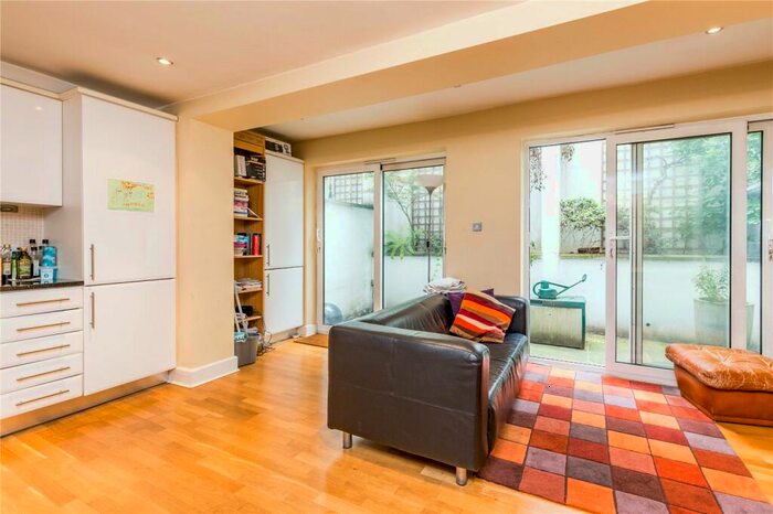 2 Bedroom Apartment To Rent In Mora Street, EC1V