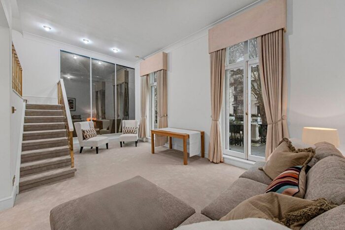 3 Bedroom Flat For Sale In Westbourne Terrace, Bayswater, W2