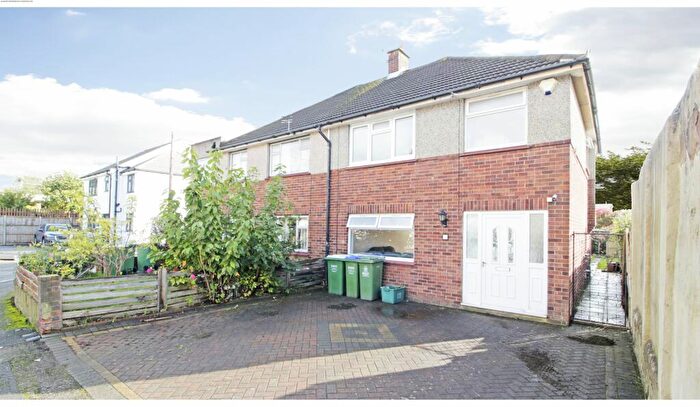 3 Bedroom Detached House To Rent In Clifton Road, Welling, DA16