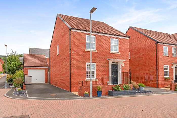 4 Bedroom Detached House For Sale In Doddrells Close, Wells, BA5