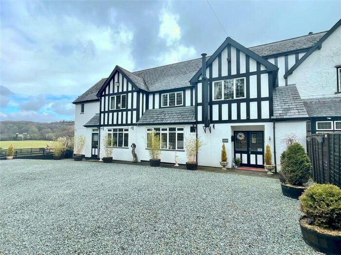 4 Bedroom Semi-Detached House For Sale In Crossgates, Llandrindod Wells, Powys, LD1