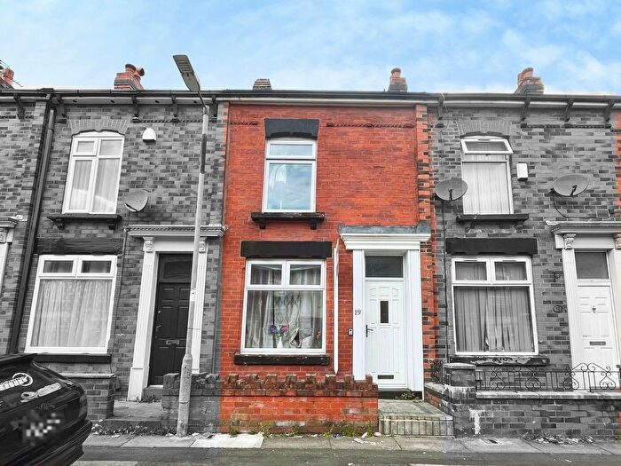 2 Bedroom Terraced House For Sale In Beatrice Road, Heaton, Bolton, BL1
