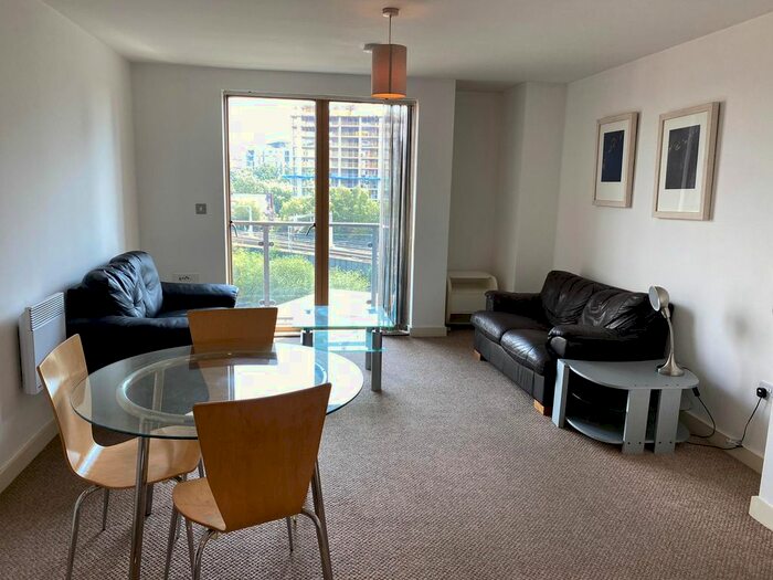 1 Bedroom Flat To Rent In Hornbeam Way, Manchester M4