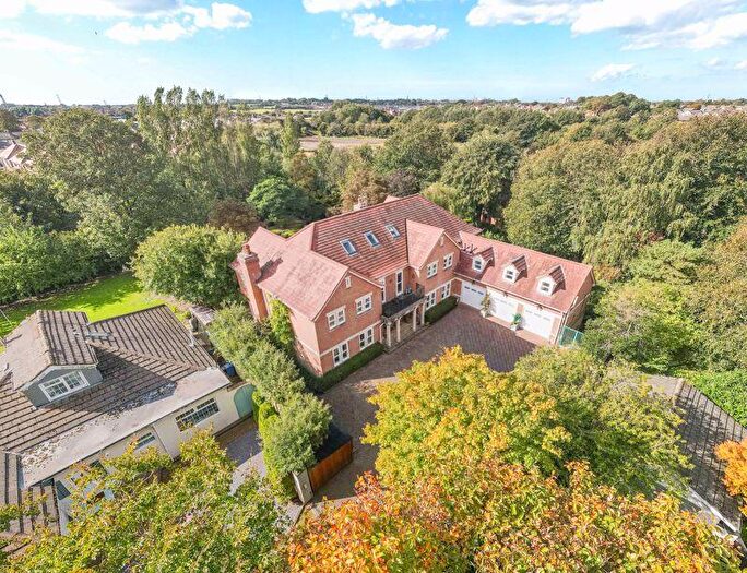 6 Bedroom Detached House For Sale In No., Lockwood Avenue, Poulton-le-Fylde, Lancs, FY6