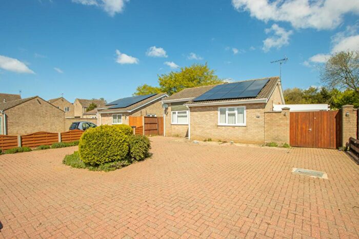 2 Bedroom Detached Bungalow For Sale In Rolfe Crescent, Heacham, PE31
