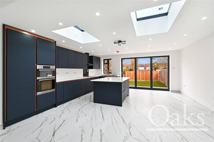 5 Bedroom Terraced House For Sale In Ashburton Avenue, Addiscombe, CR0