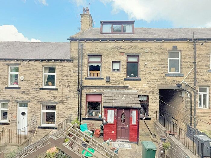 2 Bedroom Terraced House For Sale In Bolton Hall Road, Bolton Woods, Bradford, BD2