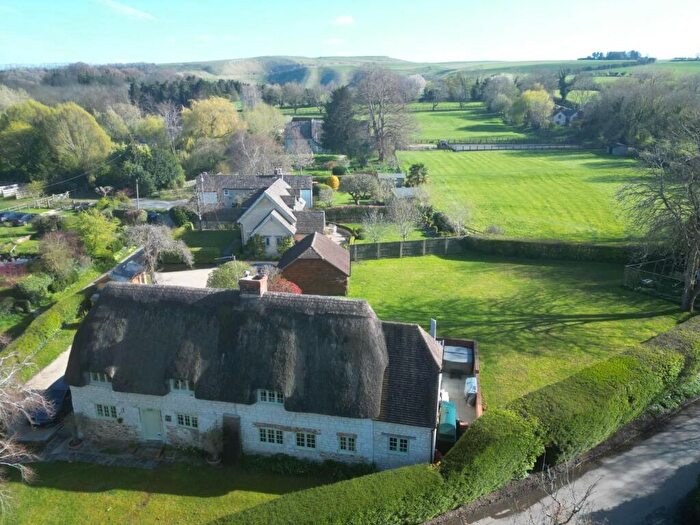 3 Bedroom Cottage For Sale In Church Lane, Woolstone, SN7