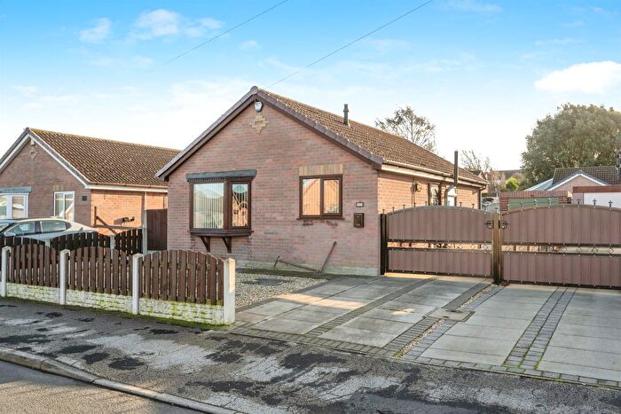 2 Bedroom Detached Bungalow For Sale In Hoddesdon Crescent, Dunscroft, Doncaster, DN7