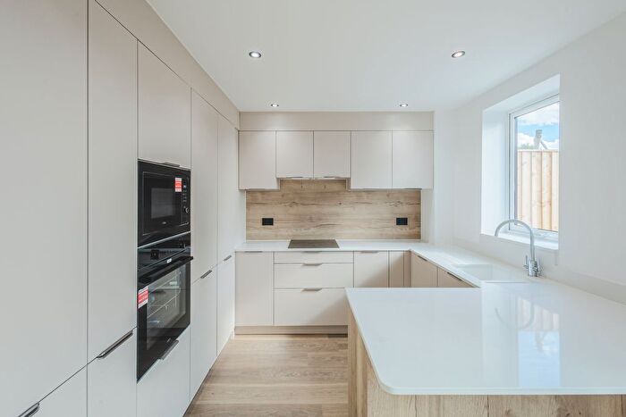 3 Bedroom Terraced House For Sale In Turnbull Close, Canada Lane, Faringdon, SN7