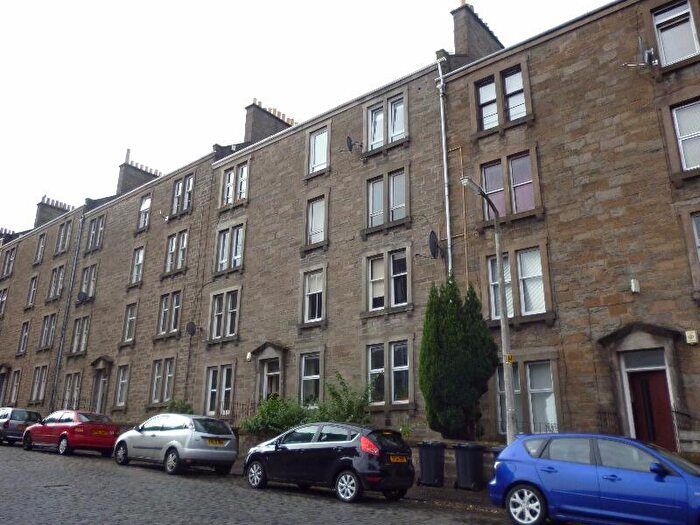 2 Bedroom Flat To Rent In Forest Park Road, West End, Dundee, DD1