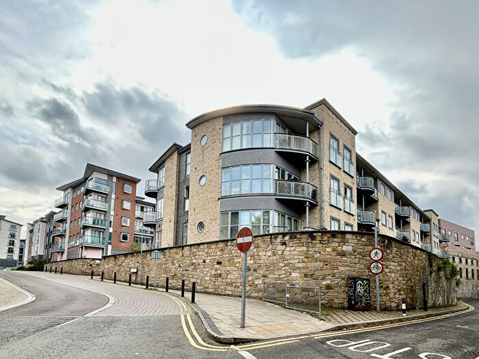2 Bedroom Apartment To Rent In Worsdell Drive, Gateshead, NE8