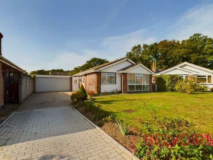 2 Bedroom Detached Bungalow For Sale In Dukes Ride, Silchester, RG7
