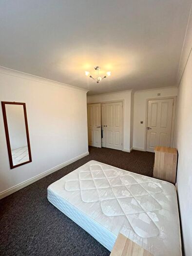 2 Bedroom Flat To Rent In Herbert Mews, John Conway House, SW2