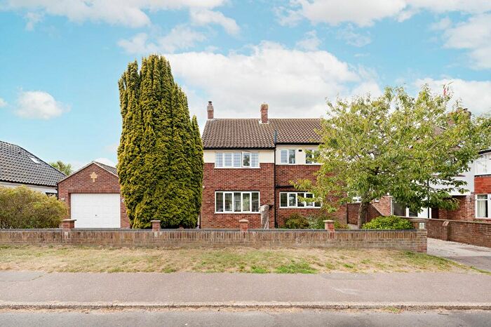 5 Bedroom Detached House For Sale In Lynn Grove, Gorleston, NR31