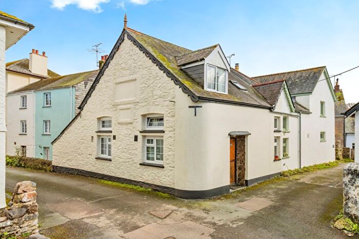 4 Bedroom Semi-Detached House For Sale In Harberton, Totnes, Devon, TQ9