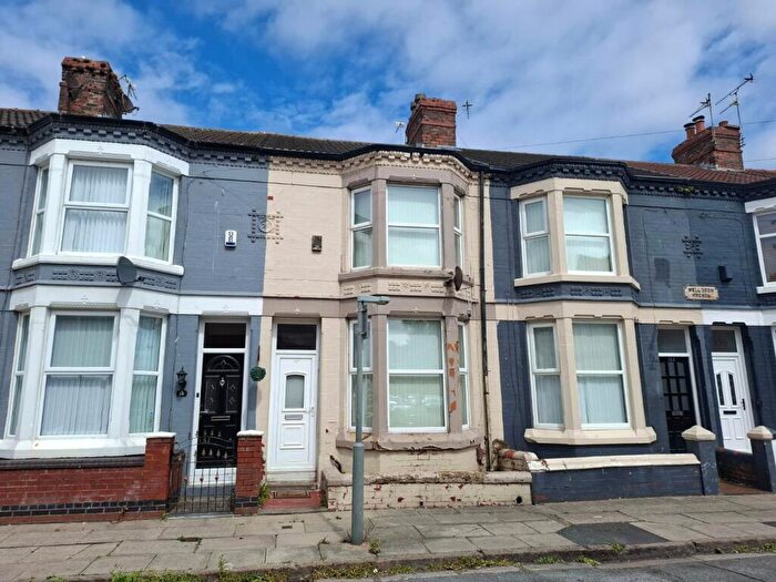 3 Bedroom Terraced House For Sale In Wellbrow Road, Liverpool, Merseyside, L4