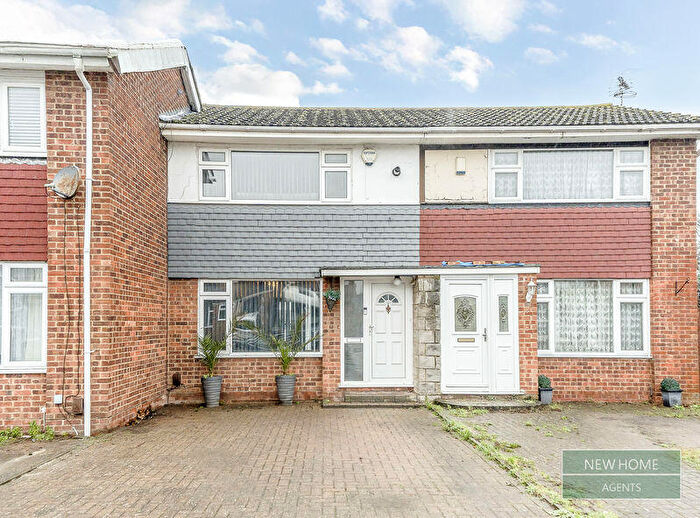 2 Bedroom Terraced House For Sale In Gladstone Drive Sittingbourne, ME10