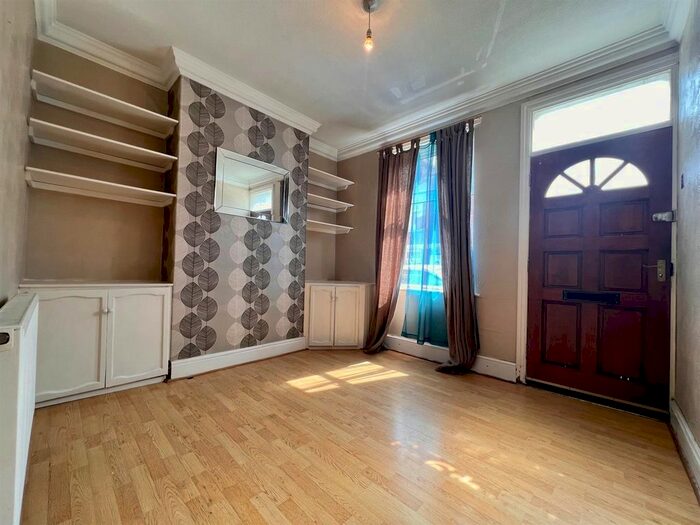 2 Bedroom Terraced House To Rent In Queen Victoria Street, York, YO23