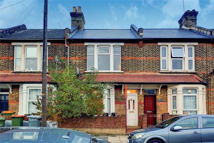 3 Bedroom House To Rent In Leggatt Road, Stratford, London, E15