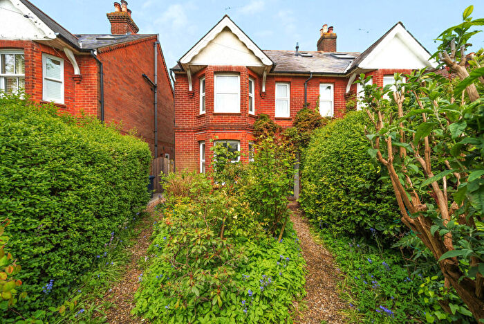3 Bedroom Semi Detached House For Sale In Ridgway Road, Farnham, GU9