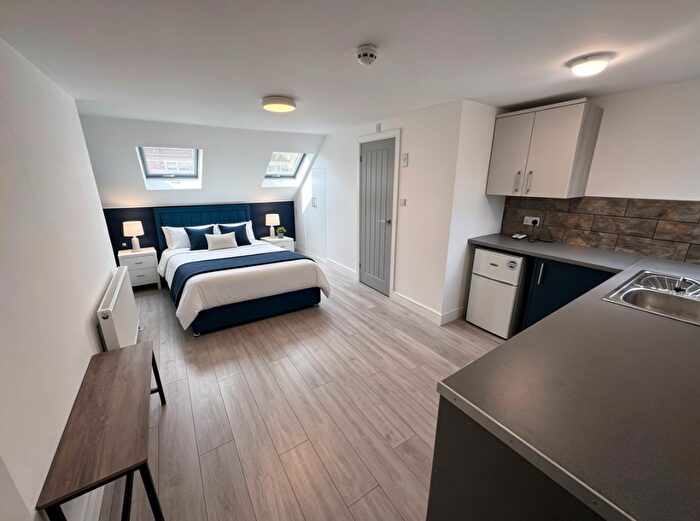 Studio To Rent In Avondale Road, Luton, Bedfordshire, LU1