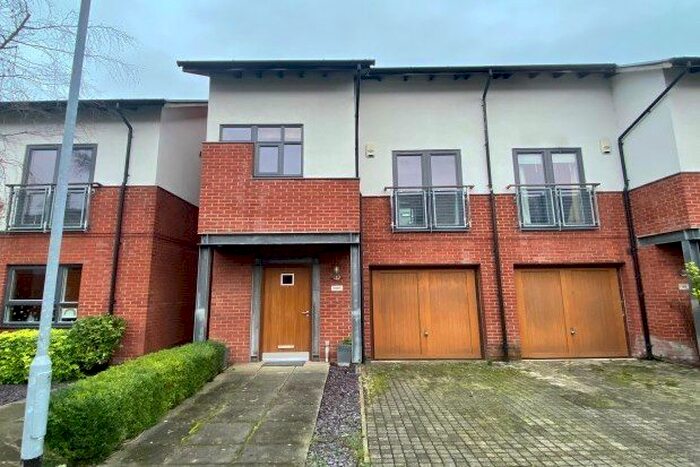4 Bedroom Semi-Detached House To Rent In Montmano Drive, Manchester, M20