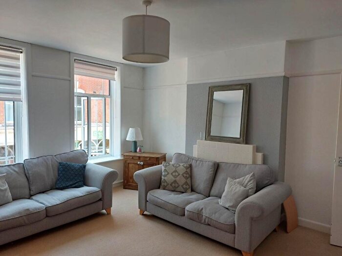 1 Bedroom Flat To Rent In South Street, Dorchester, Dorset, DT1