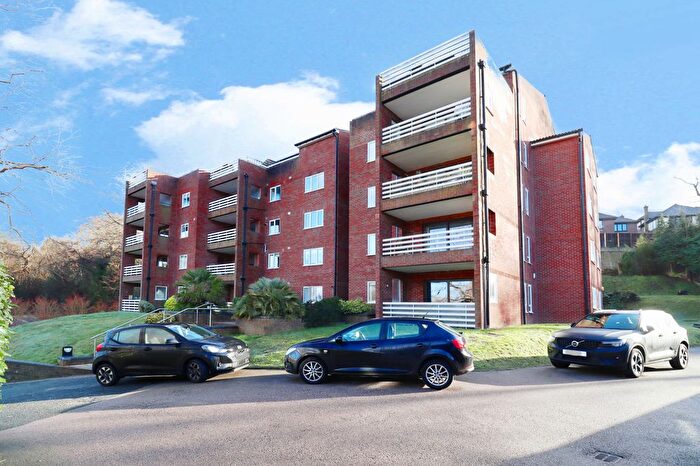 2 Bedroom Flat For Sale In Forest Close, Chislehurst, BR7