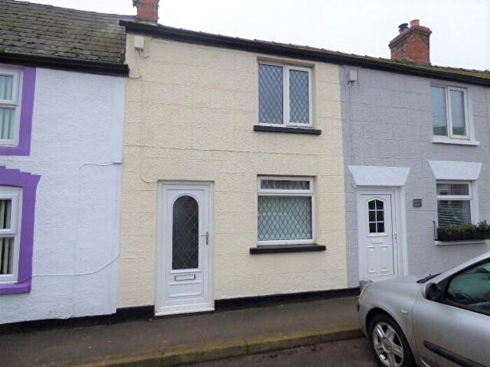 2 Bedroom Terraced House To Rent In High Street, Aylburton, GL15