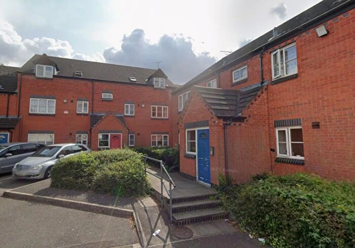 2 Bedroom Flat To Rent In Flat, Danvers Road, Leicester £ Pcm, LE3