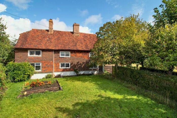 3 Bedroom Detached House For Sale In Goudhurst Road, Cranbrook, Kent, TN17