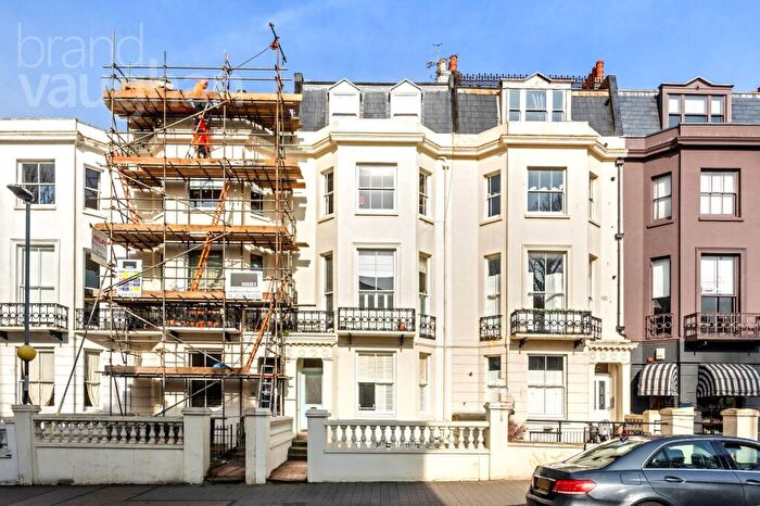 2 Bedroom Flat For Sale In Goldsmid Road, Hove, East Sussex, BN3