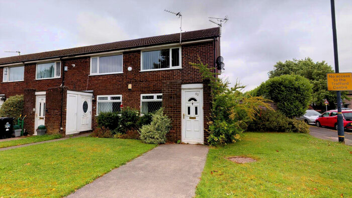 2 Bedroom Flat To Rent In Barton Road, Manchester, M41