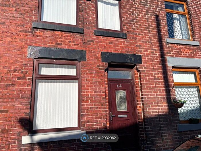 3 Bedroom Terraced House To Rent In Rooley St, Rochdale, OL12