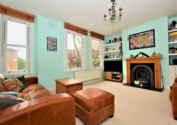 1 Bedroom Flat To Rent In Southwark Park Road London, SE16