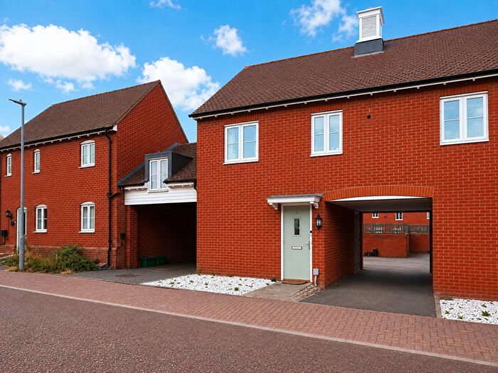 2 Bedroom Coach House For Sale In Dapifer Close, Colchester, CO2