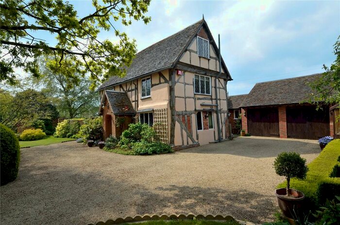 4 Bedroom Detached House For Sale In Manor Road, Upper Bentley, Redditch, B97