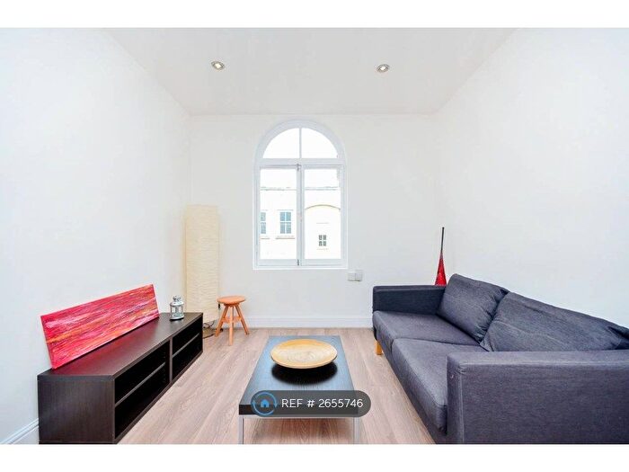 1 Bedroom Flat To Rent In Whitecross Street, London, EC1Y