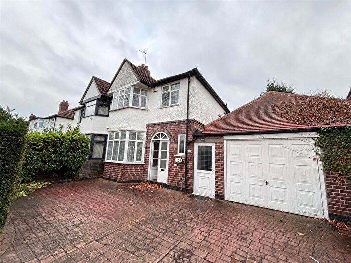 3 Bedroom Semi Detached House To Rent In Stanway Road, Shirley, Solihull, B90