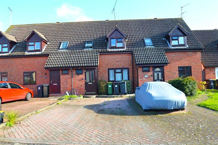 3 Bedroom Terraced House For Sale In Adams Glade, Rochford, SS4
