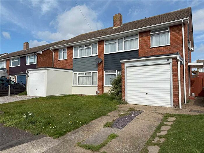 3 Bedroom Semi-Detached House To Rent In Scafell Avenue, Fareham, Fareham, PO14