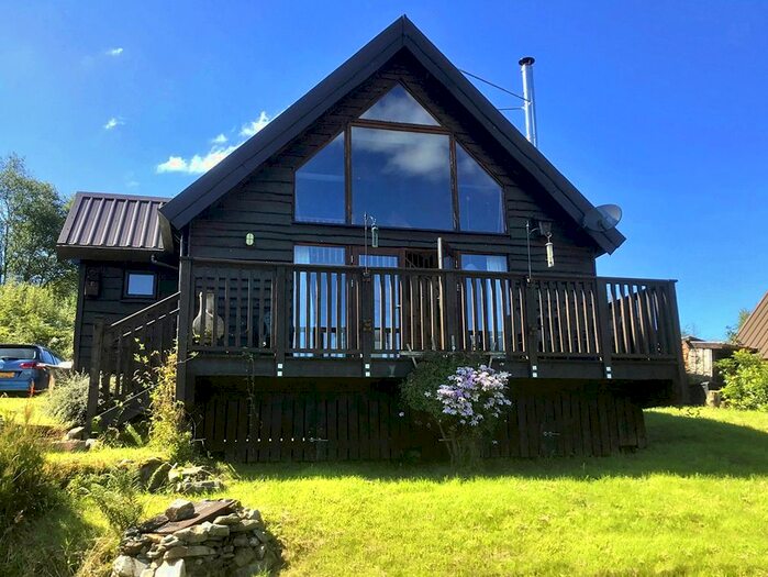 3 Bedroom Lodge For Sale In Dalavich, Taynuilt, PA35
