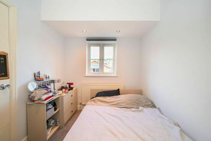 2 Bedroom Flat To Rent In Daventry Street, Marylebone, London, NW1